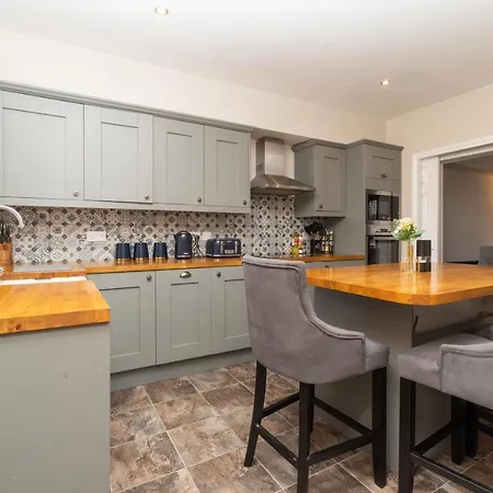 Modern Maisonette In Vibrant Bristol, Free Parking Exterior photo